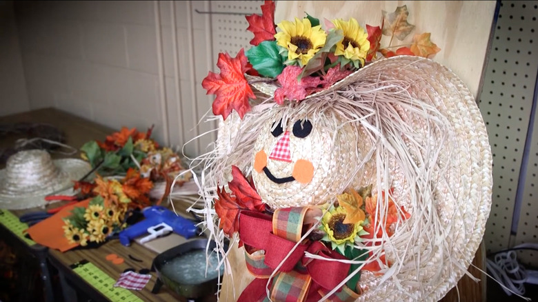 scarecrow wreath made of hat