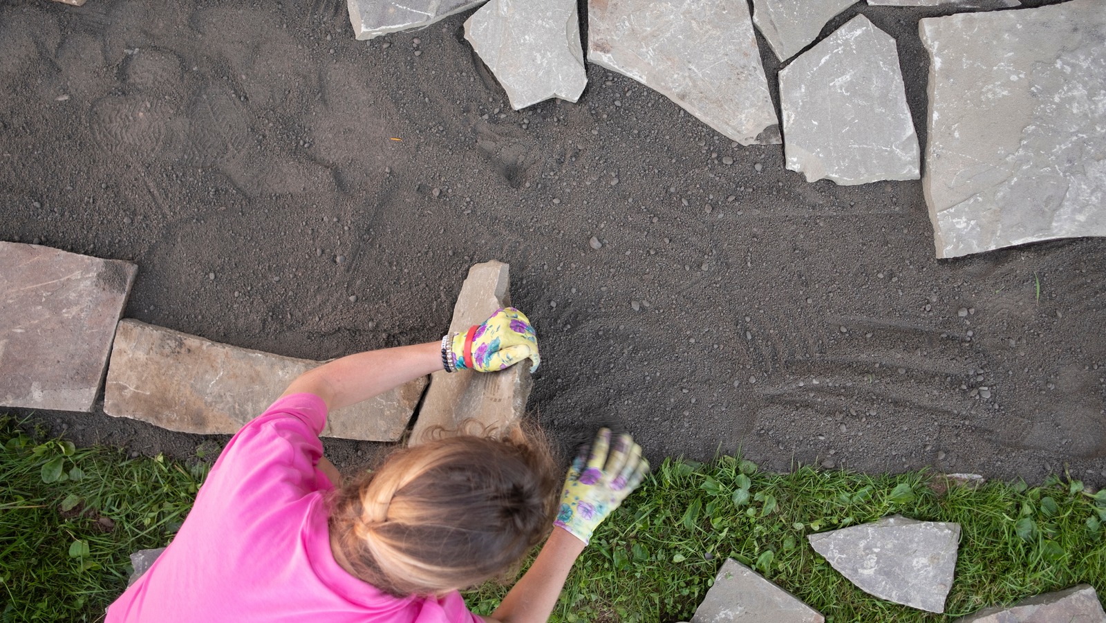 DIY Your Own Flagstone Paver Patio With These Steps