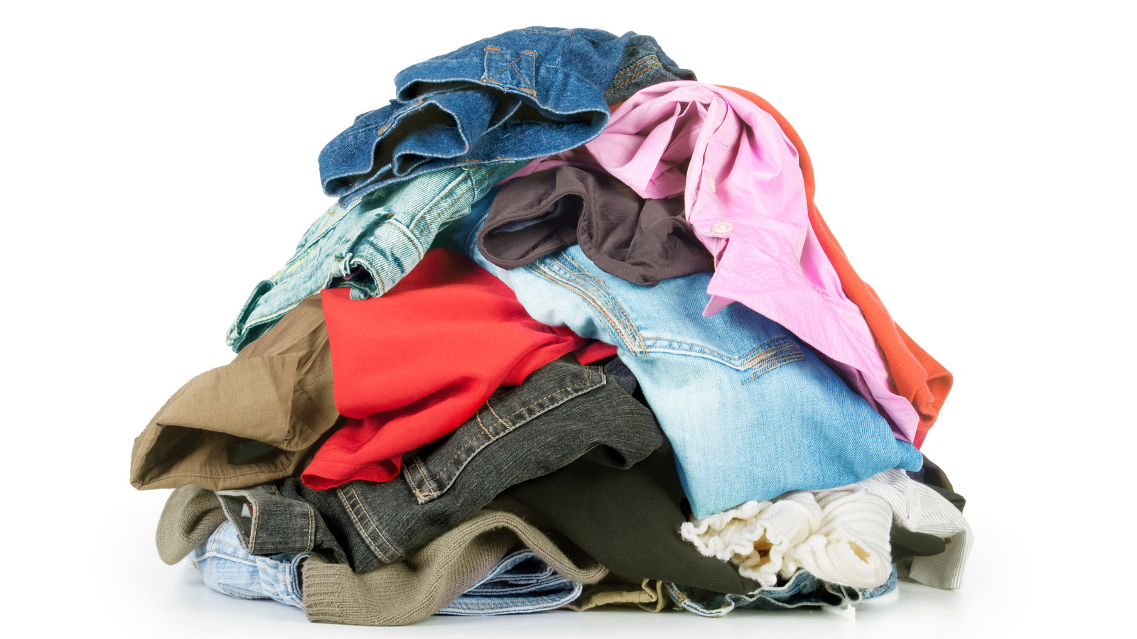 Do You Really Need To Separate Whites And Colors In The Laundry?