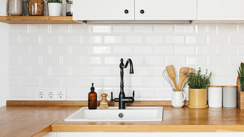 kitchen sink