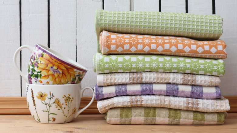 The Best Way to Store Kitchen Towels