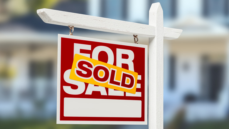 House sold sign