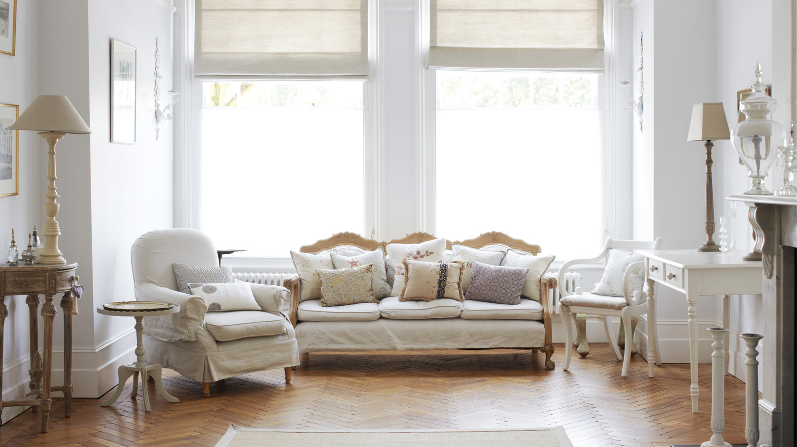 Don't Overspend On Throw Pillows — Amazon's Best-Selling $20 Set Boasts ...