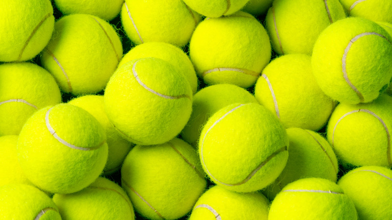 Pile of tennis balls