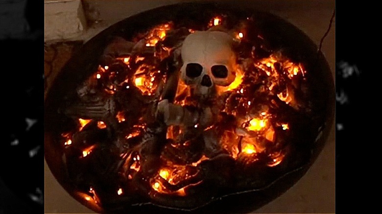 Glowing fire pit DIY halloween yard decoration