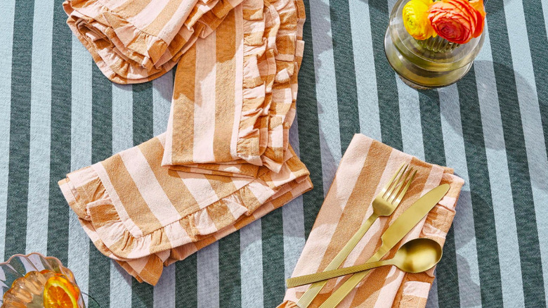 Pink striped ruffle cloth napkins.