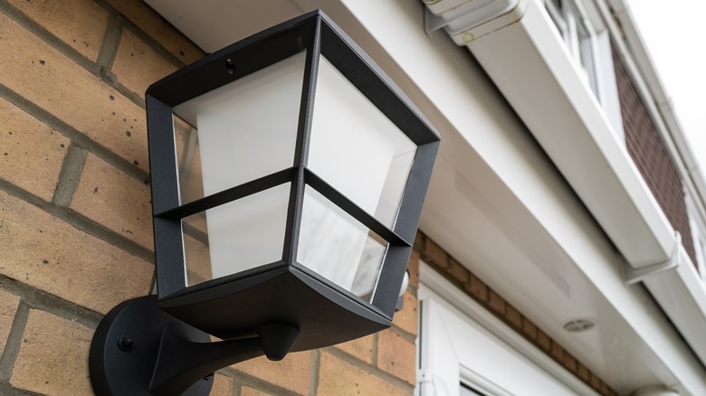 Outdoor light fixture