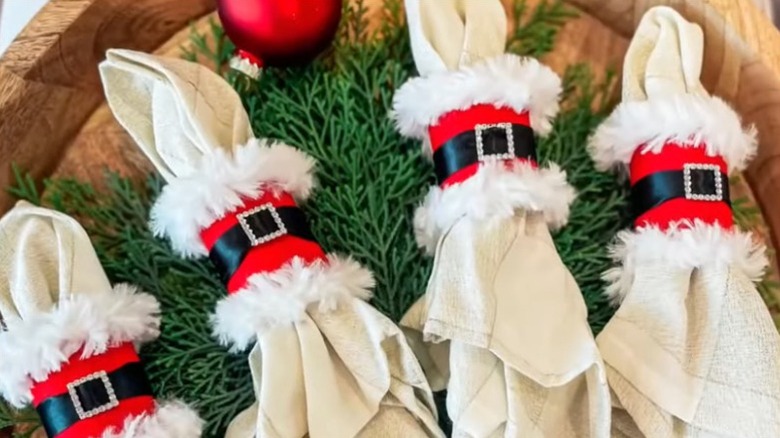 Santa napkin rings made from toilet paper rolls