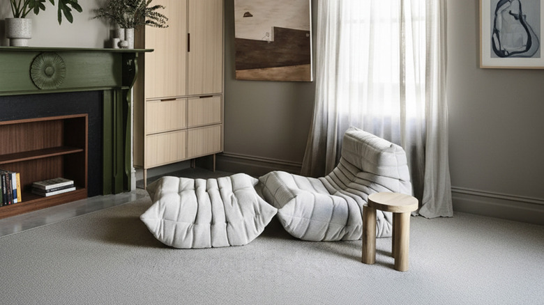 Sohnne's Togo Fireside Chair and Ottoman Replica in white