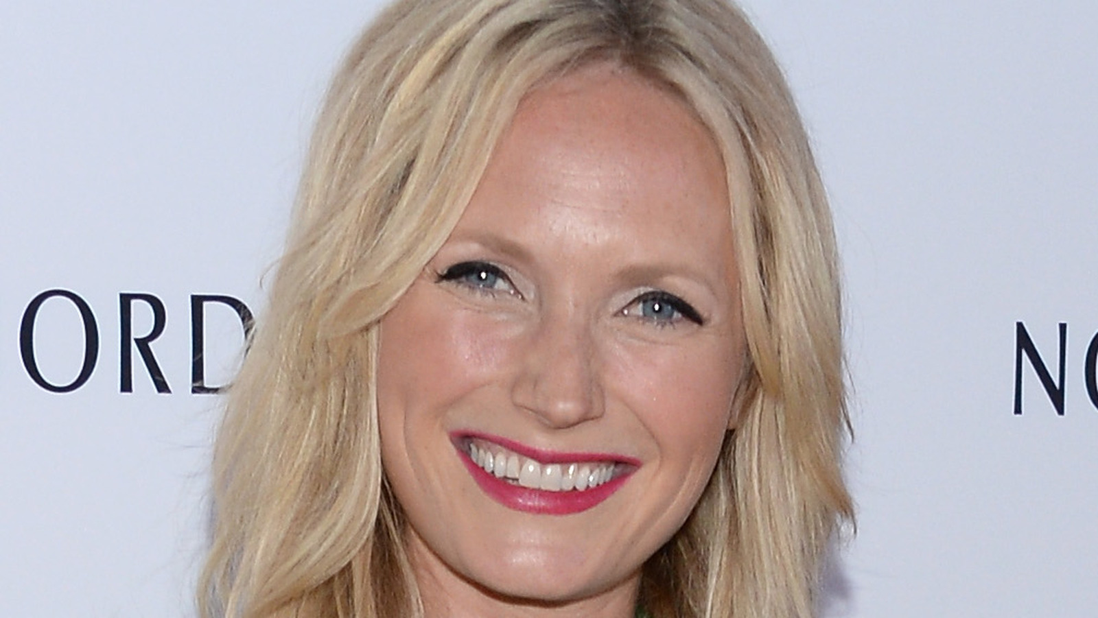 Emily Henderson's Tips For Perfecting The Minimalist Style