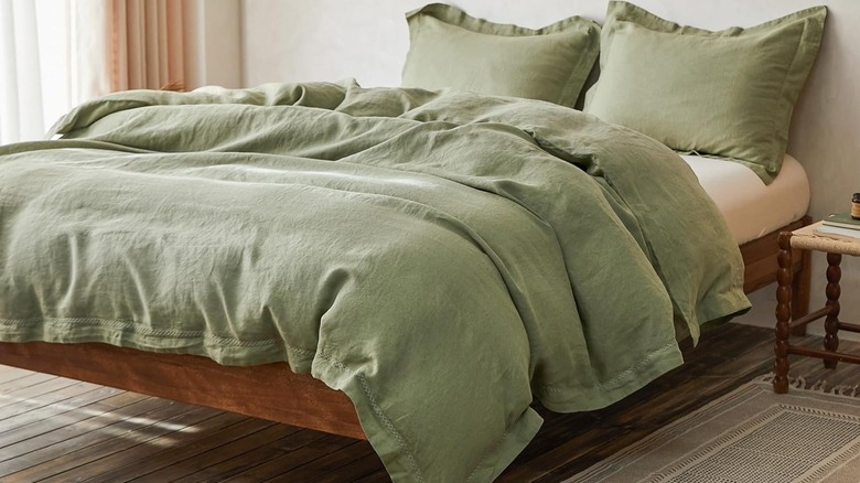 Sage green linen wash bed set