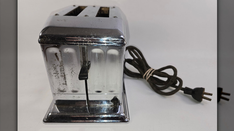 A vintage chrome-plated toaster by Toastmaster