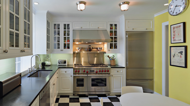 1950 style retro kitchen