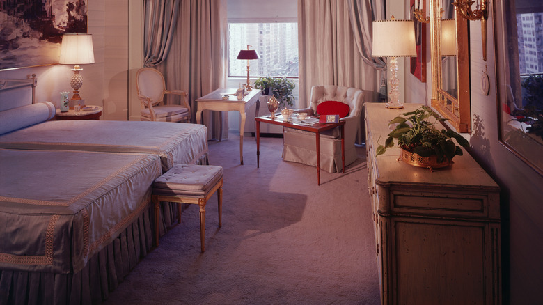A pink 1980s vintage bedroom.