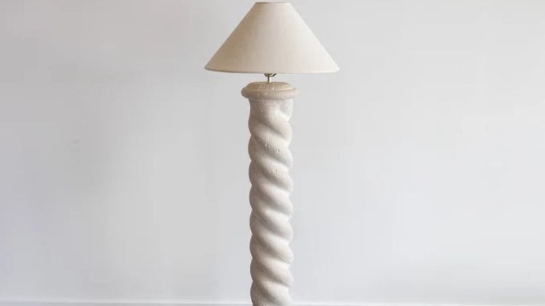 White plaster floor lamp