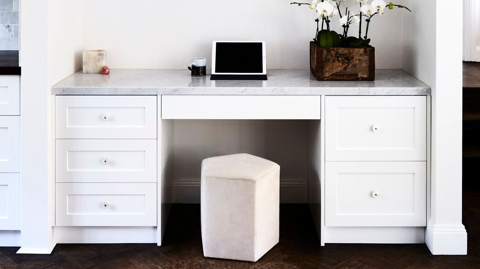 Executive Desk Vs. Secretary Desk What's The Difference?