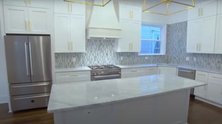 Modern white kitchen