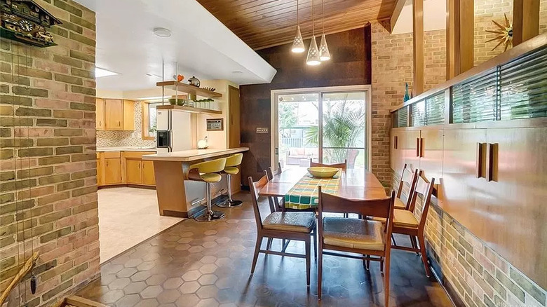 Ohio home dining room