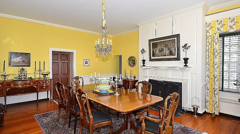yellow dining room