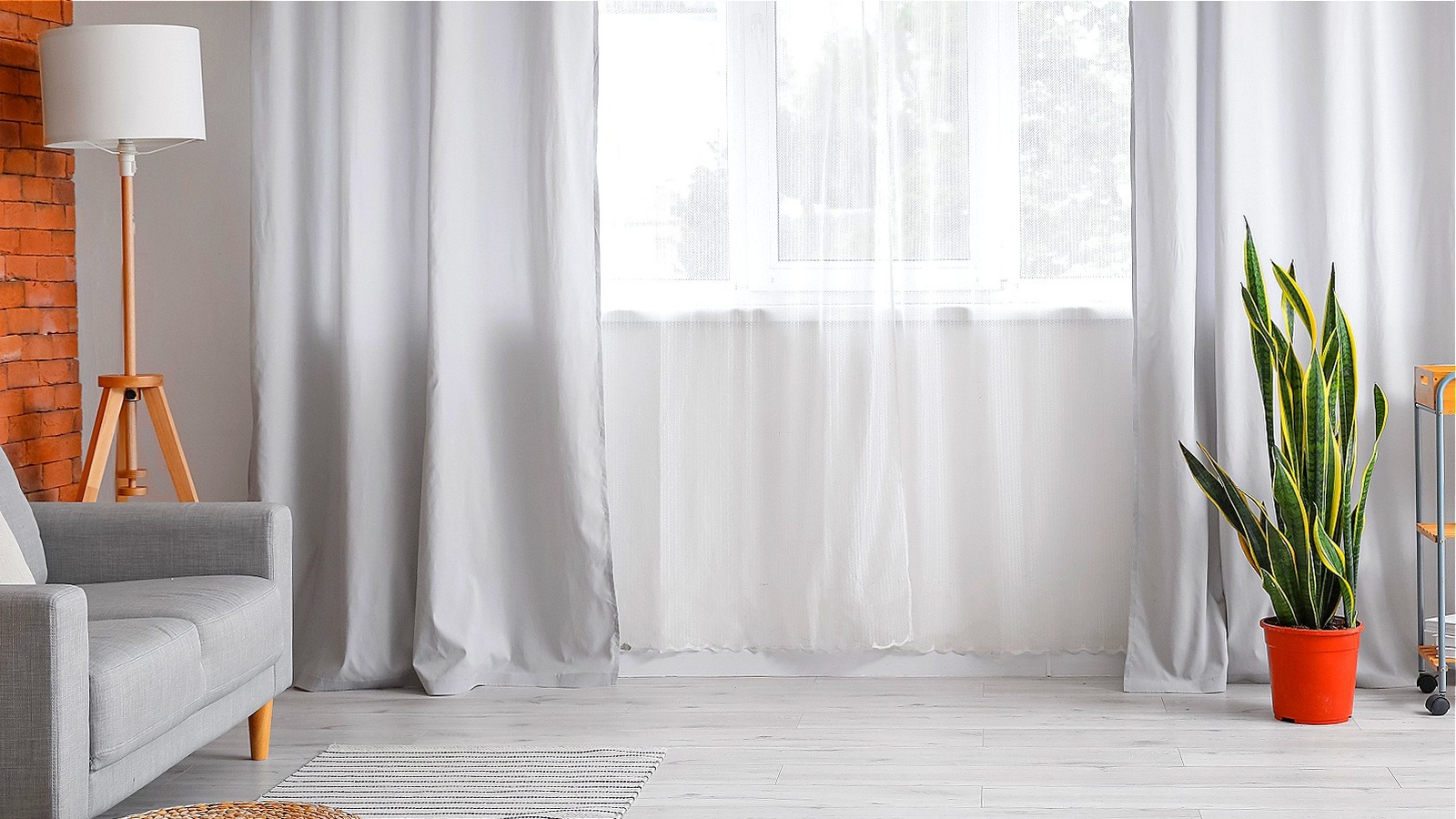 Fix Your Wrinkled Curtains With This Genius Penny Hack