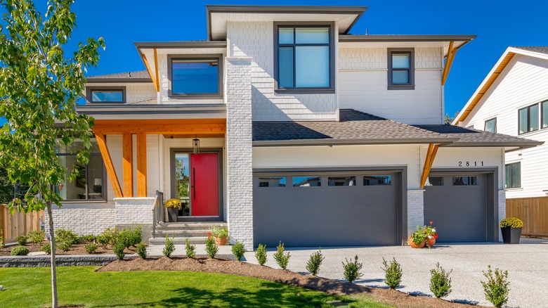 Modern white and black home