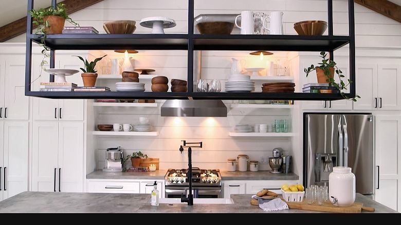 metal hanging shelves