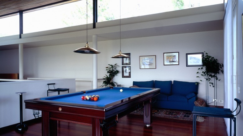 Home game room pool table 