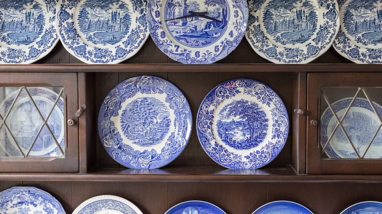vintage chinoiserie china