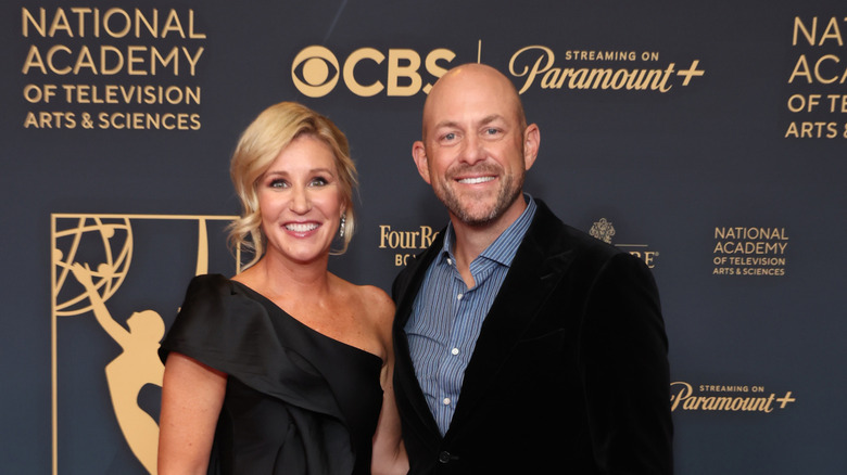 Dave and Jenny Marrs smiling in a press photo.