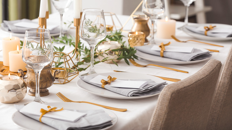 Pick your dinner party guests, then decide on the serveware, tablescapes