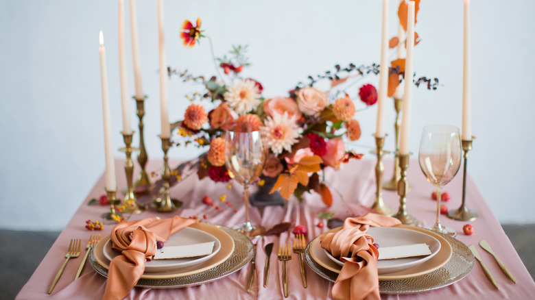 warm pink autumn table settings