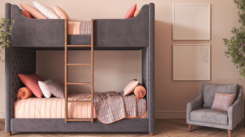 Bunk beds in a bedroom