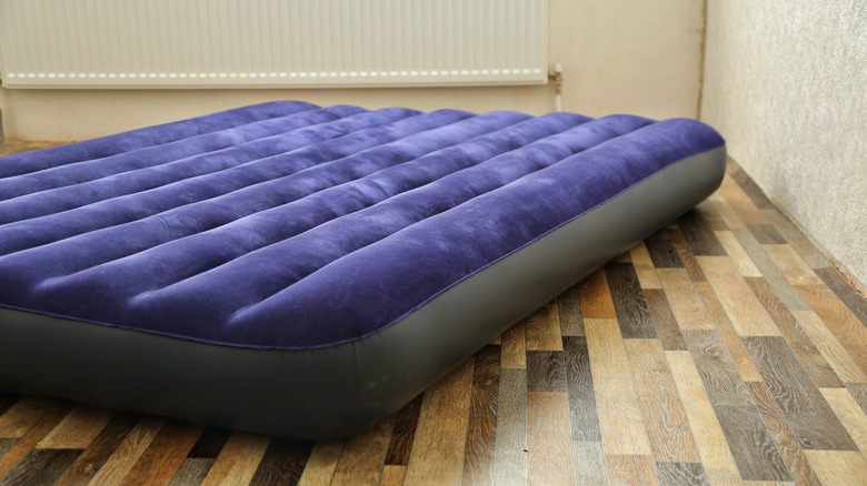 futon vs air mattress reddit