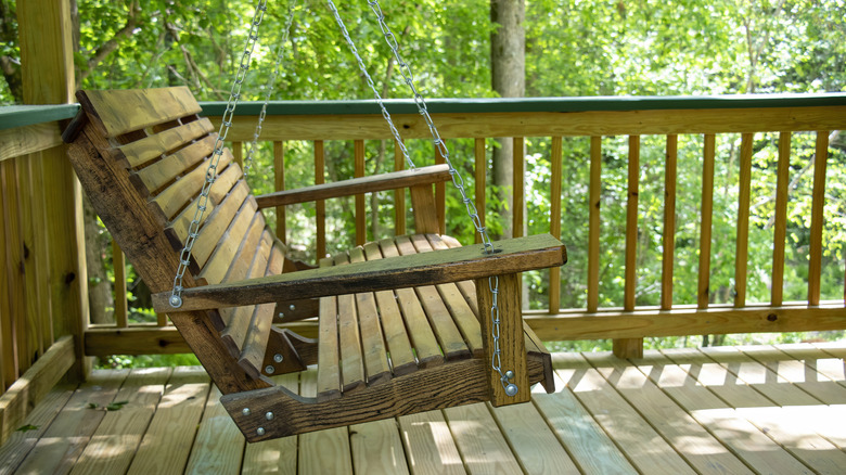 wood deck railing
