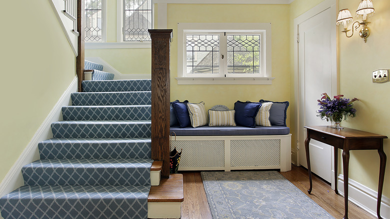 Cozy foyer with bench