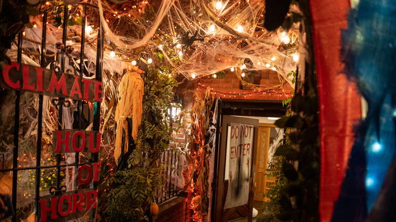 Halloween decorated entrance 