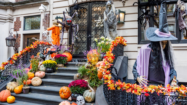Halloween front porch