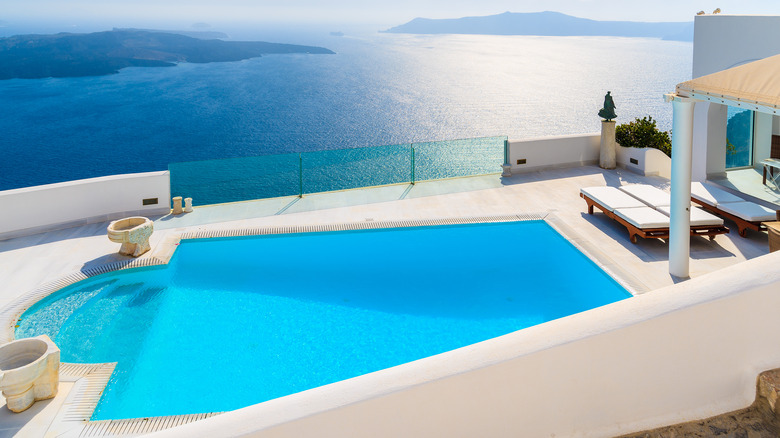 Pool and sea