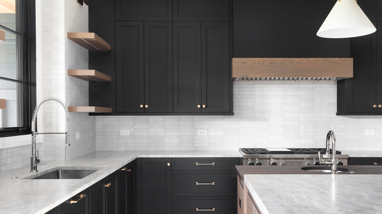 black kitchen cabinets