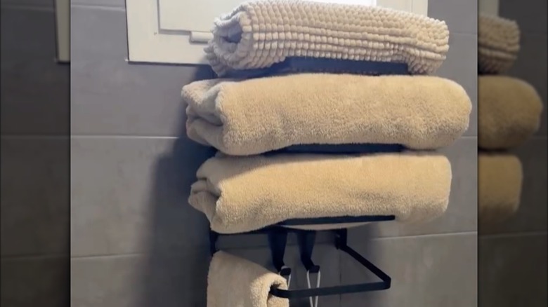 A screenshot of a baking rack used as towel holder