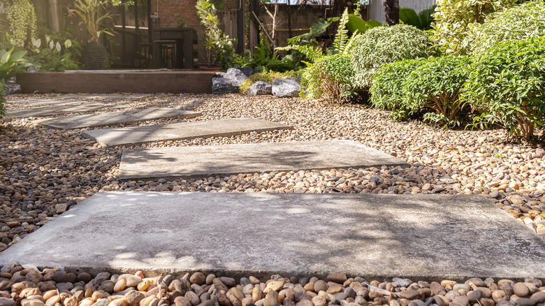 A close up of a gravel walkway