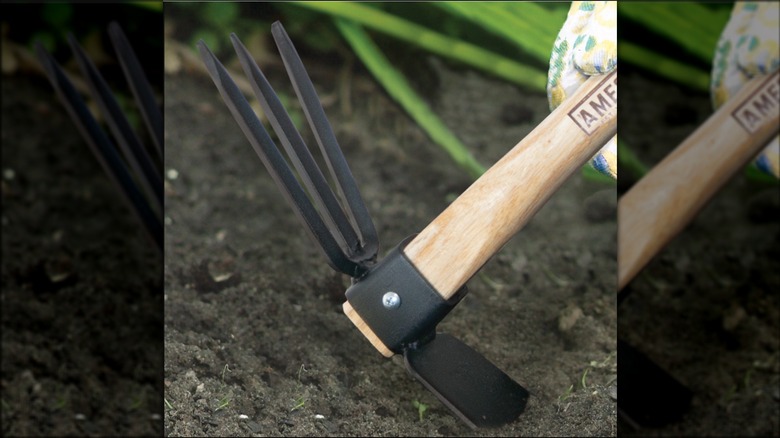 a hand wearing a gardening glove uses the Ames cultivator combo in soil