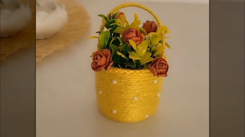 Mini yarn basket