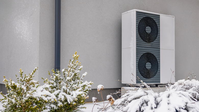 Heat pump outdoor unit in winter