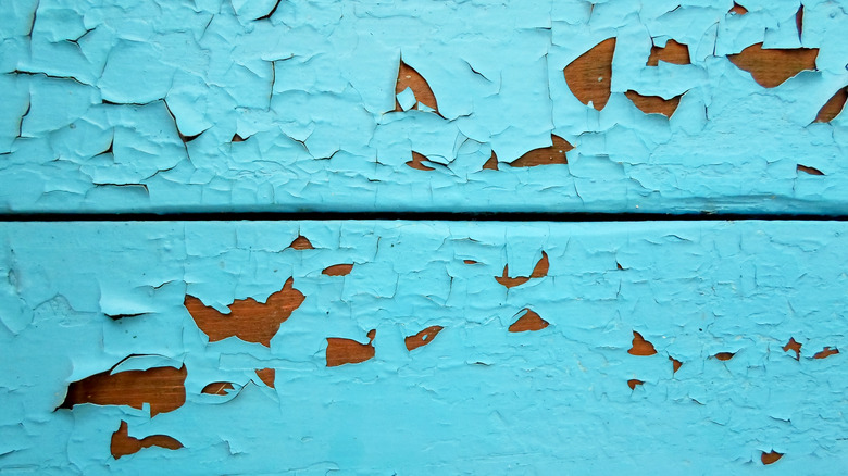 peeling paint on siding