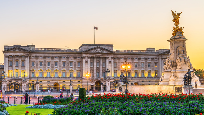 Exterior of Buckingham Palace 