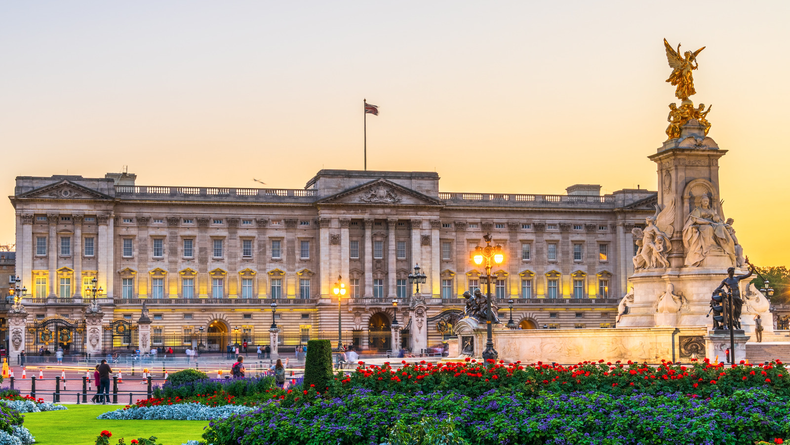 Here's Everyone Who Lived In Buckingham Palace