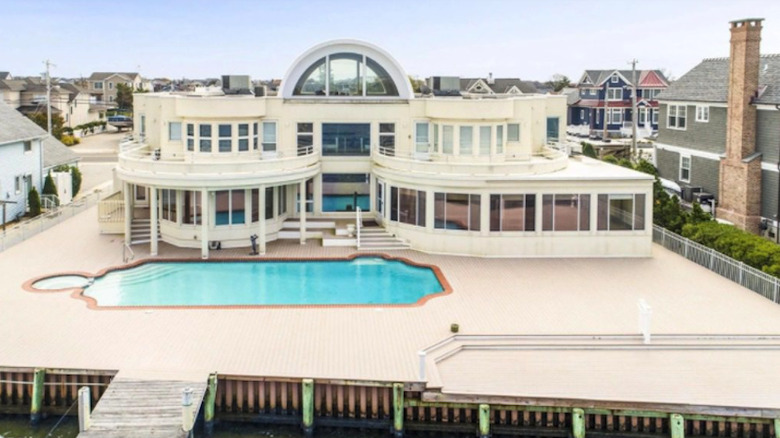 Joe Pesci's New Jersey home