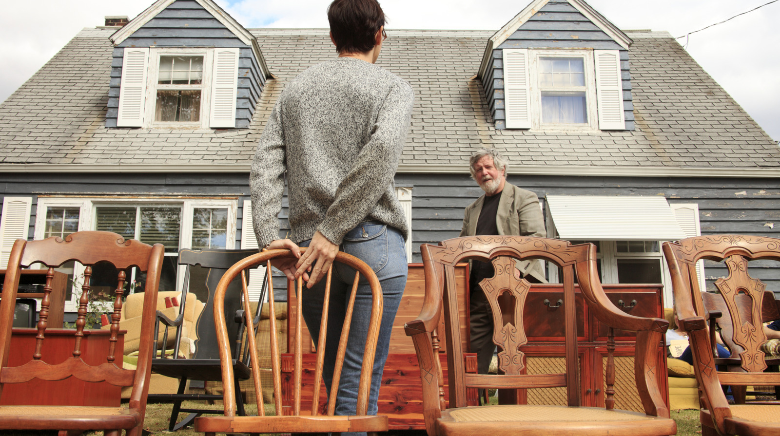 Here's How To Tell What Kind Of Wood Your Furniture Is Made Of