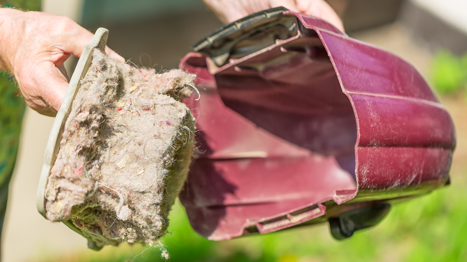 Here's How To Use Your Dishwasher To Clean Your Vacuum